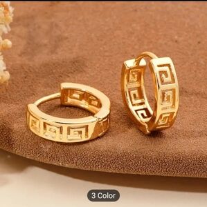 High Quality Fashion Earrings